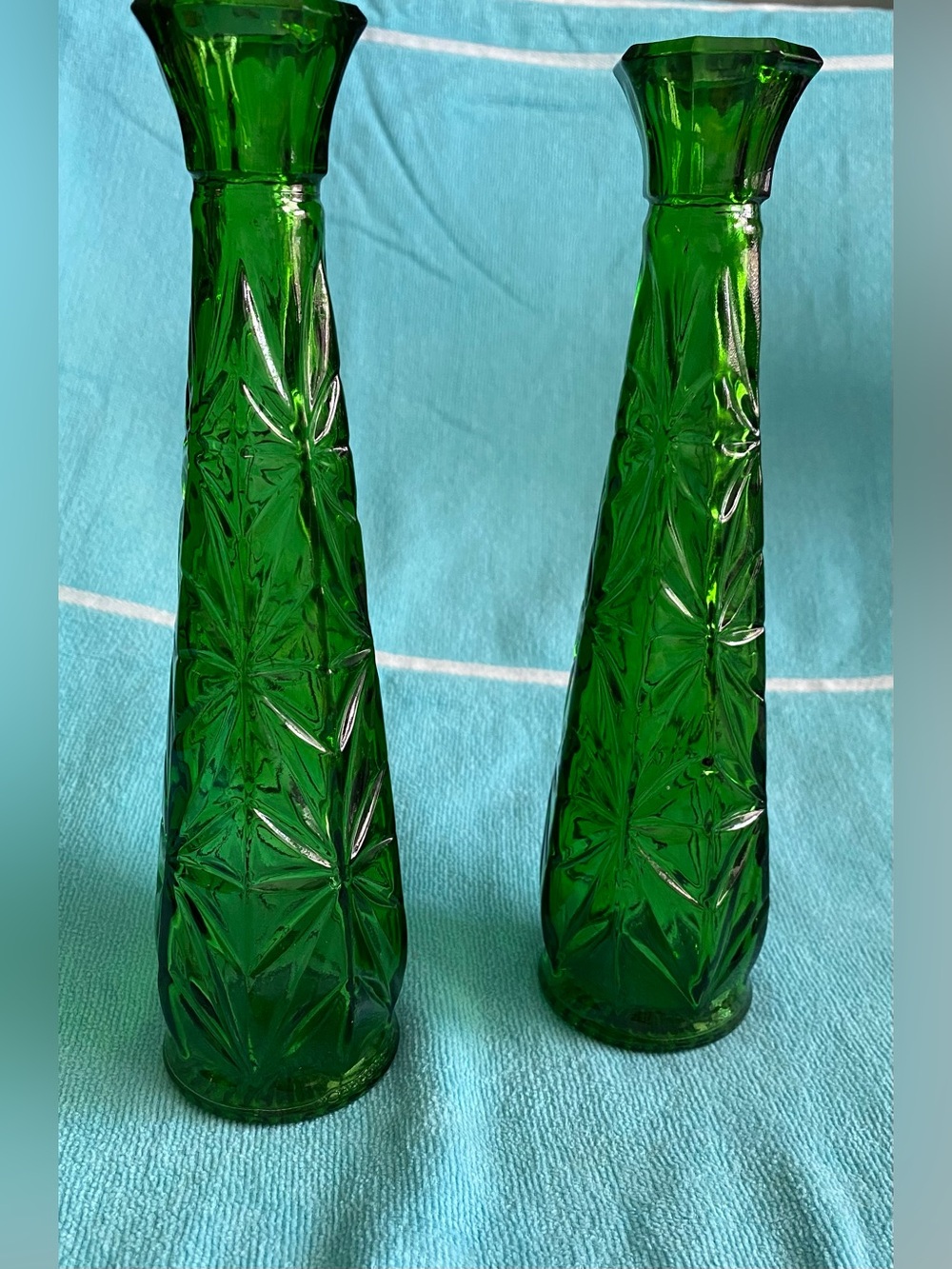 (2) Anchor Hocking Style Green Glass Starburst Flower Vases